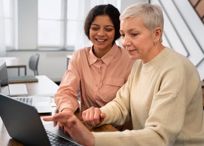 Support Coordinator helping participant at each step in Melbourne